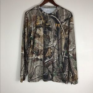 Long sleeve camo pullover